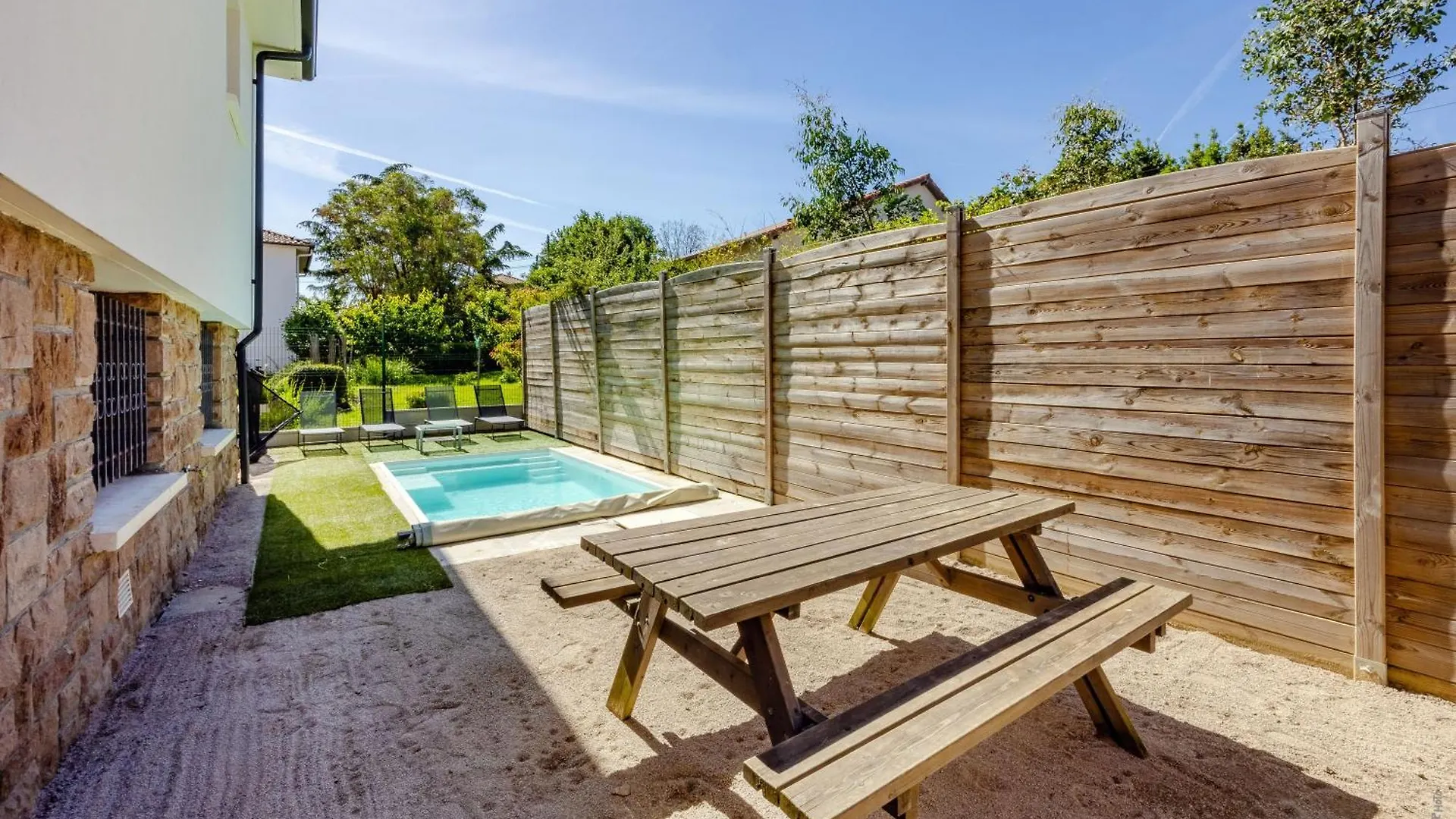 Maison De Ville Tout Confort 10 Personnes Avec Piscine Montauban