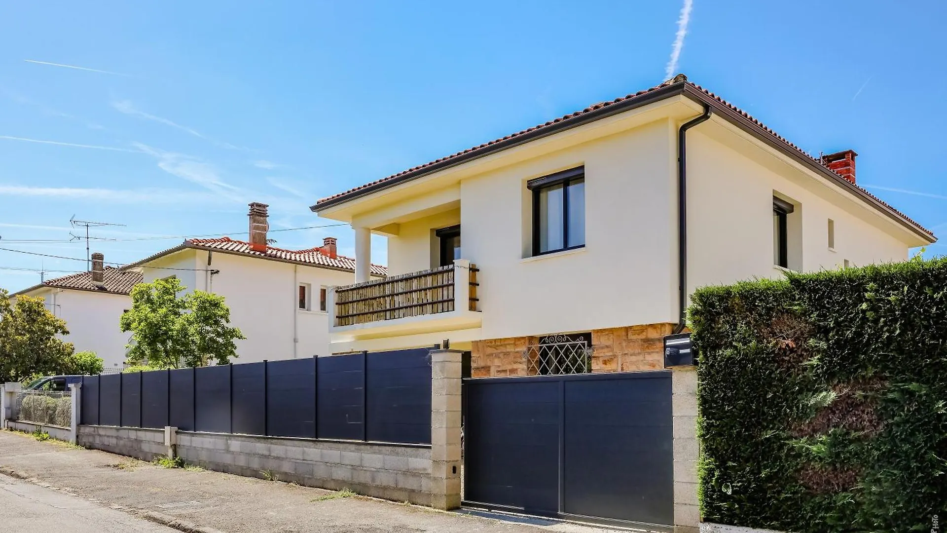Maison De Ville Tout Confort 10 Personnes Avec Piscine Montauban Frankrig