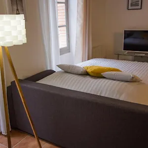 Apartamento En Toute Intimité Dans Le Centre Historique, Montauban