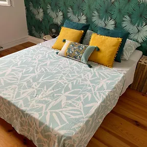 Hébergement de vacances Maison cosy à Montauban 3 chambres 115m2 avec terrasse, jardin et parking, Montauban
