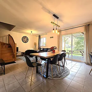 Hébergement de vacances Le Clos Andree - Charmante Maison 8 Personnes - 5 Lits - Climatisation Reversible - Parking 3 Vehicules - Garage - Zone Nord - Terrasse Et Jardin, Montauban